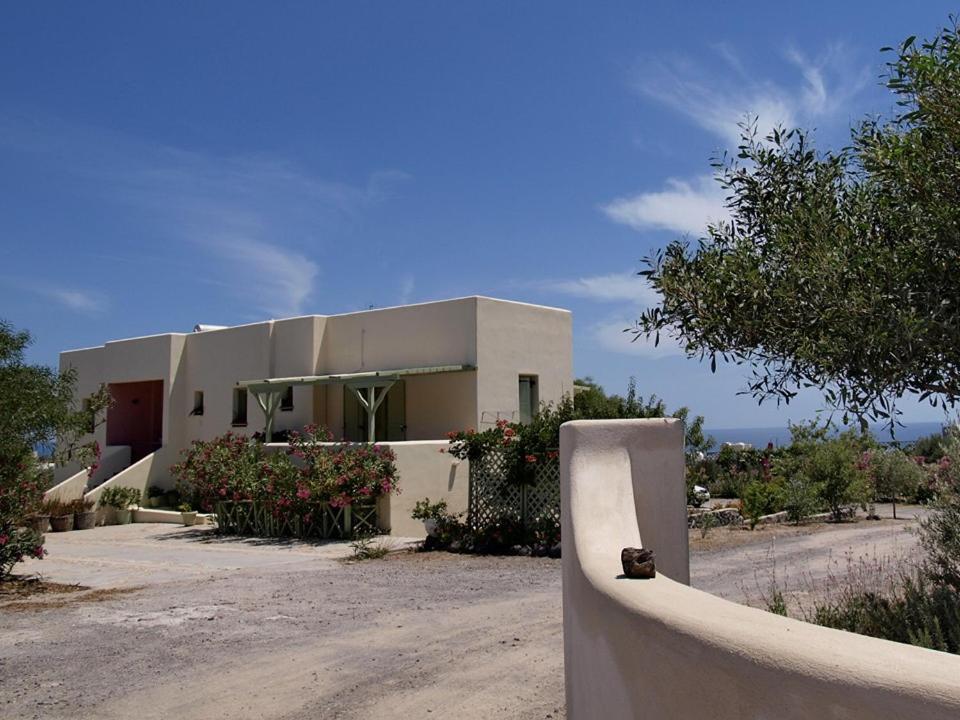 Flower And Crafts - The Eco Nature House Monólithos Exterior foto